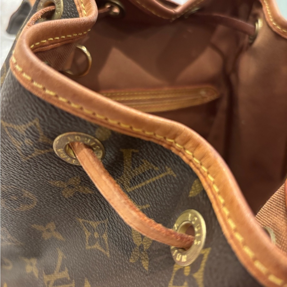 Authentic Louis Vuitton Montsouris MM Backpack - Picture 11 of 16